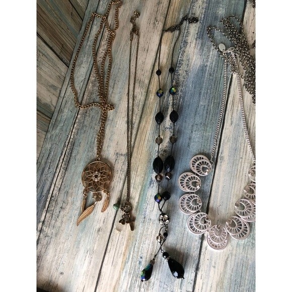 10 necklaces - Picture 4 of 7